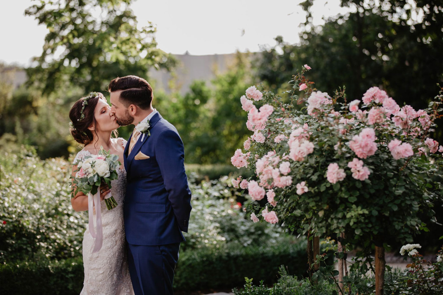 ślub plenerowy w Pałacu Romantycznym