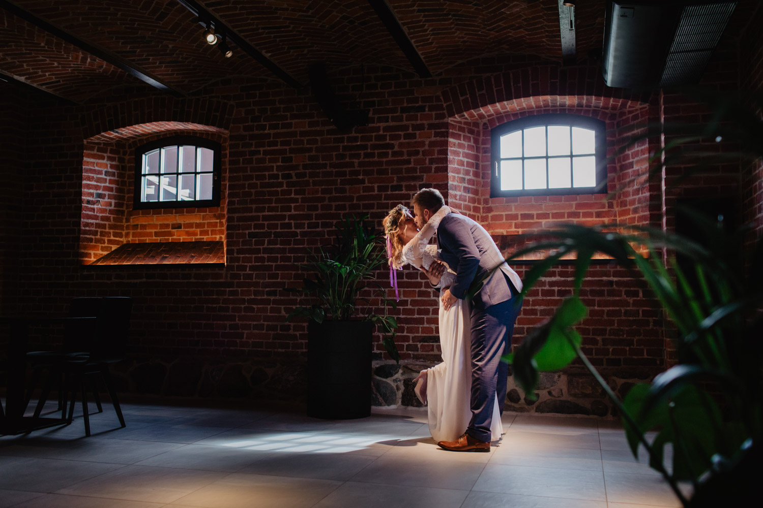 Sesja ślubna Aśki i Tomka w Hotelu Gorzelnia | Fotografia ślubna