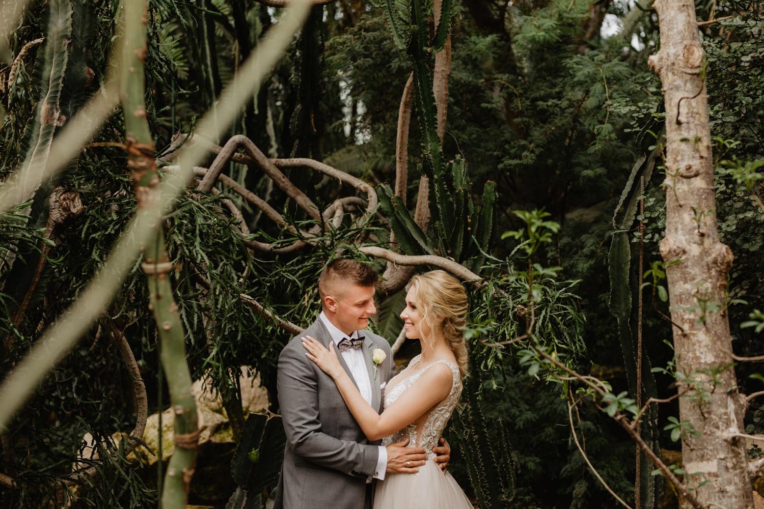 Sesja ślubna w Palmiarni oraz w Pałacu Baborówko | Magdalena i Karol