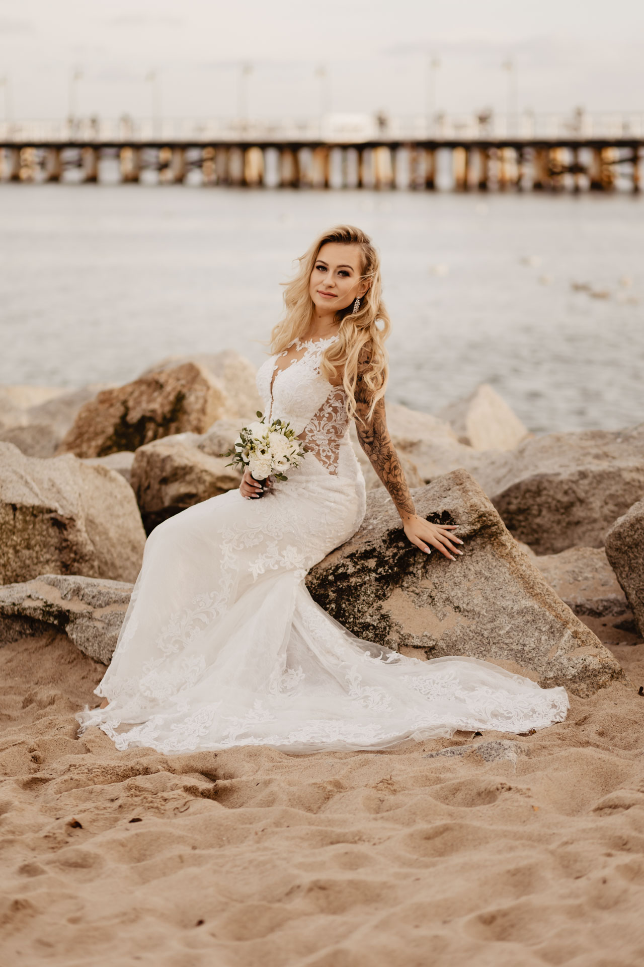 Sesja ślubna nad morzem ze zwierzakami | Klaudia i Piotrek