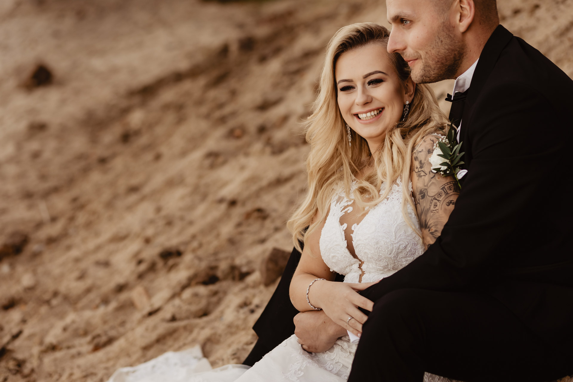 Sesja ślubna nad morzem ze zwierzakami | Klaudia i Piotrek